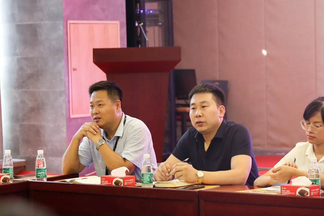 聰廚食品與克明面業(yè)交流會(huì)圓滿(mǎn)舉行! 聰廚食品與克明面業(yè)交流會(huì)圓滿(mǎn)舉行!